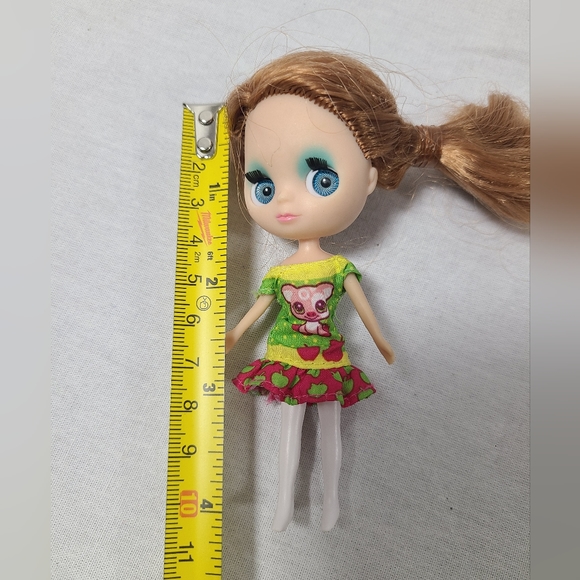Rare Hasbro 4 1/2” Tall Blythe Doll Littlest Pet Shop 2010 Teal Blue Eyes Aqua - Picture 2 of 3